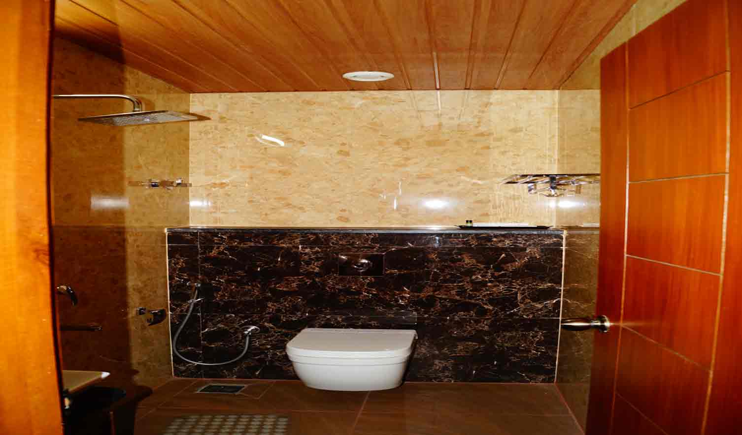 Best Multi-cuisine Restaurants in Hassan Highway